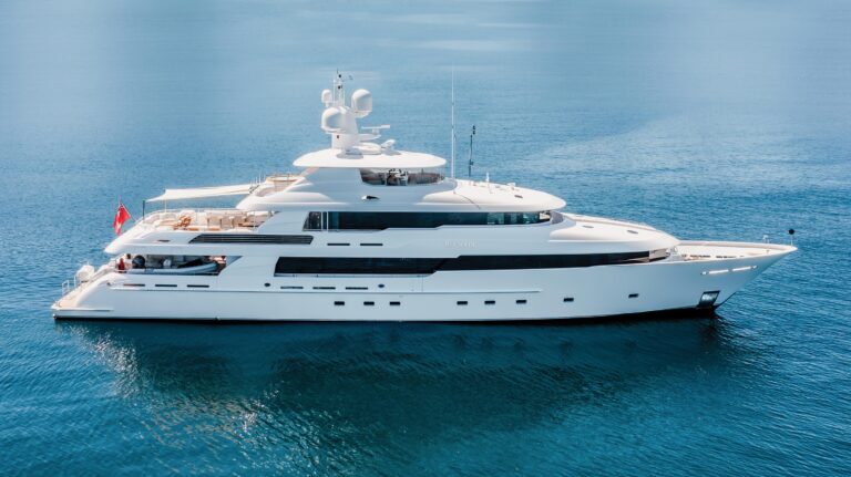 motor yacht for sale ROCHADE