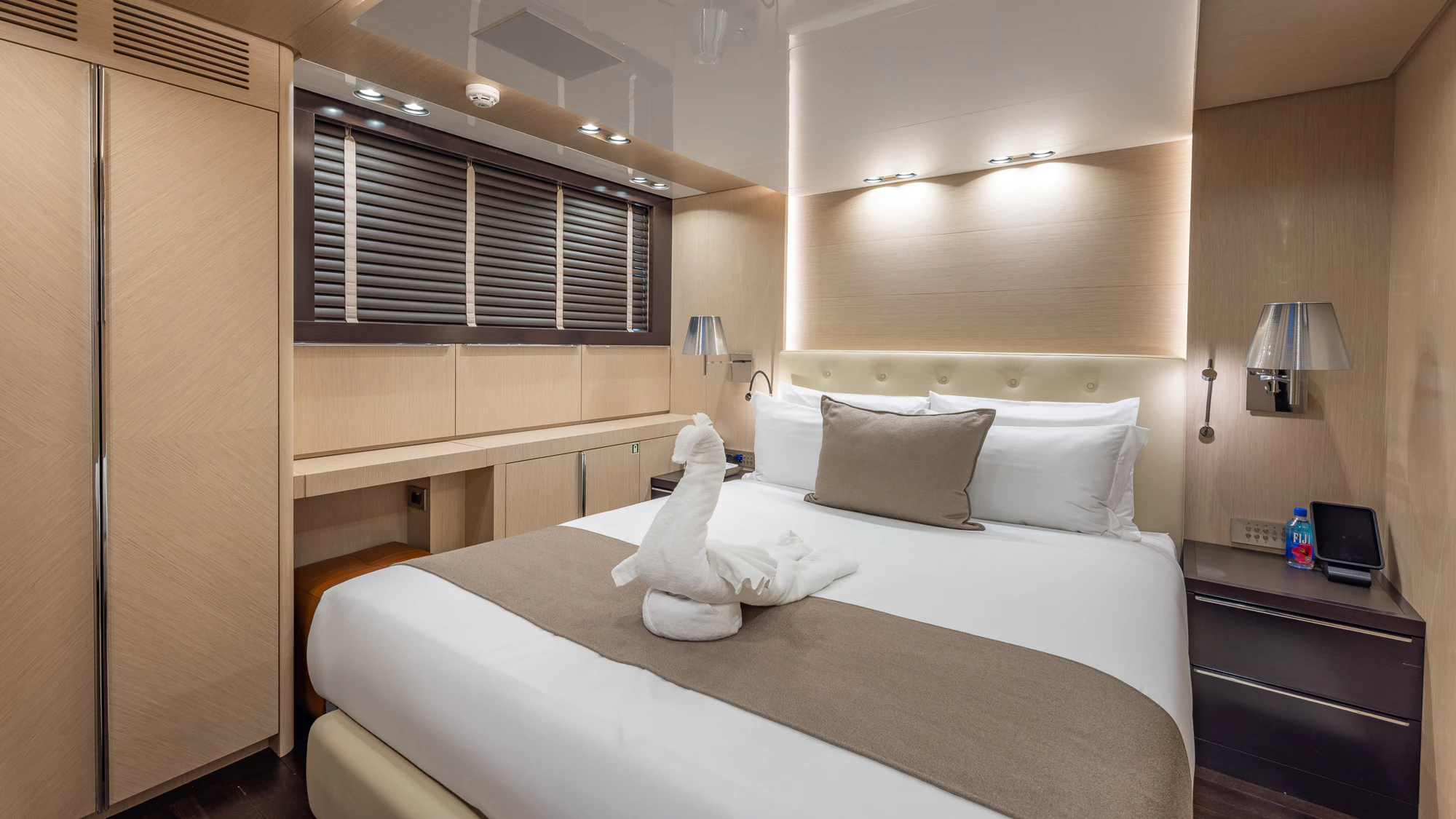 BACK 9 AND A HALF second VIP cabin