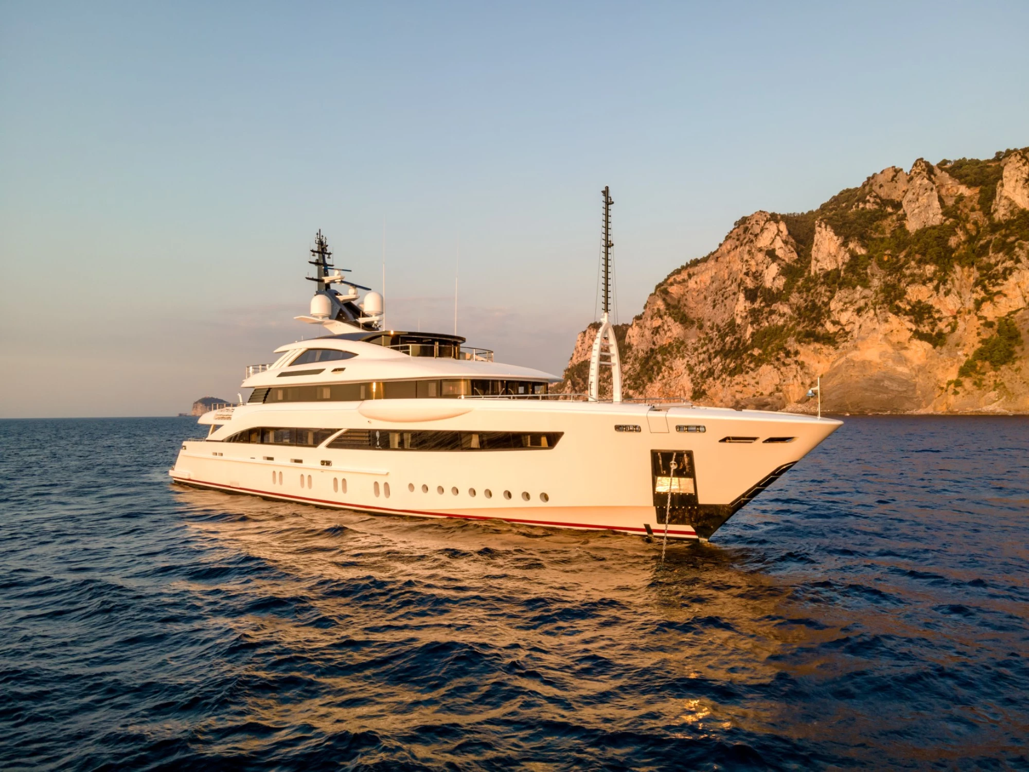 FLORENTIA stern and beach club