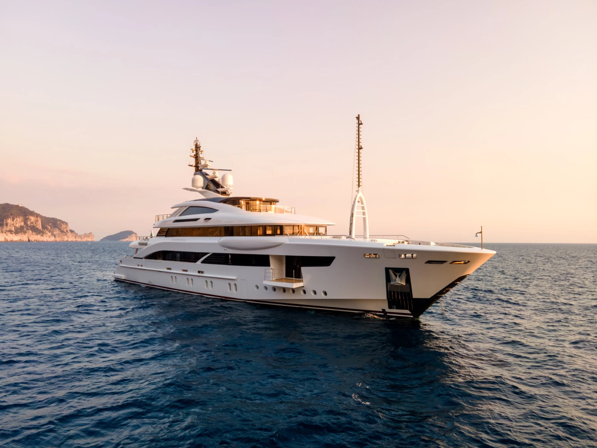 FLORENTIA sundeck and superstructure